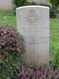 TRINCOMALEE WAR CEMETERY - CLEAVER, EARL WILLIAM